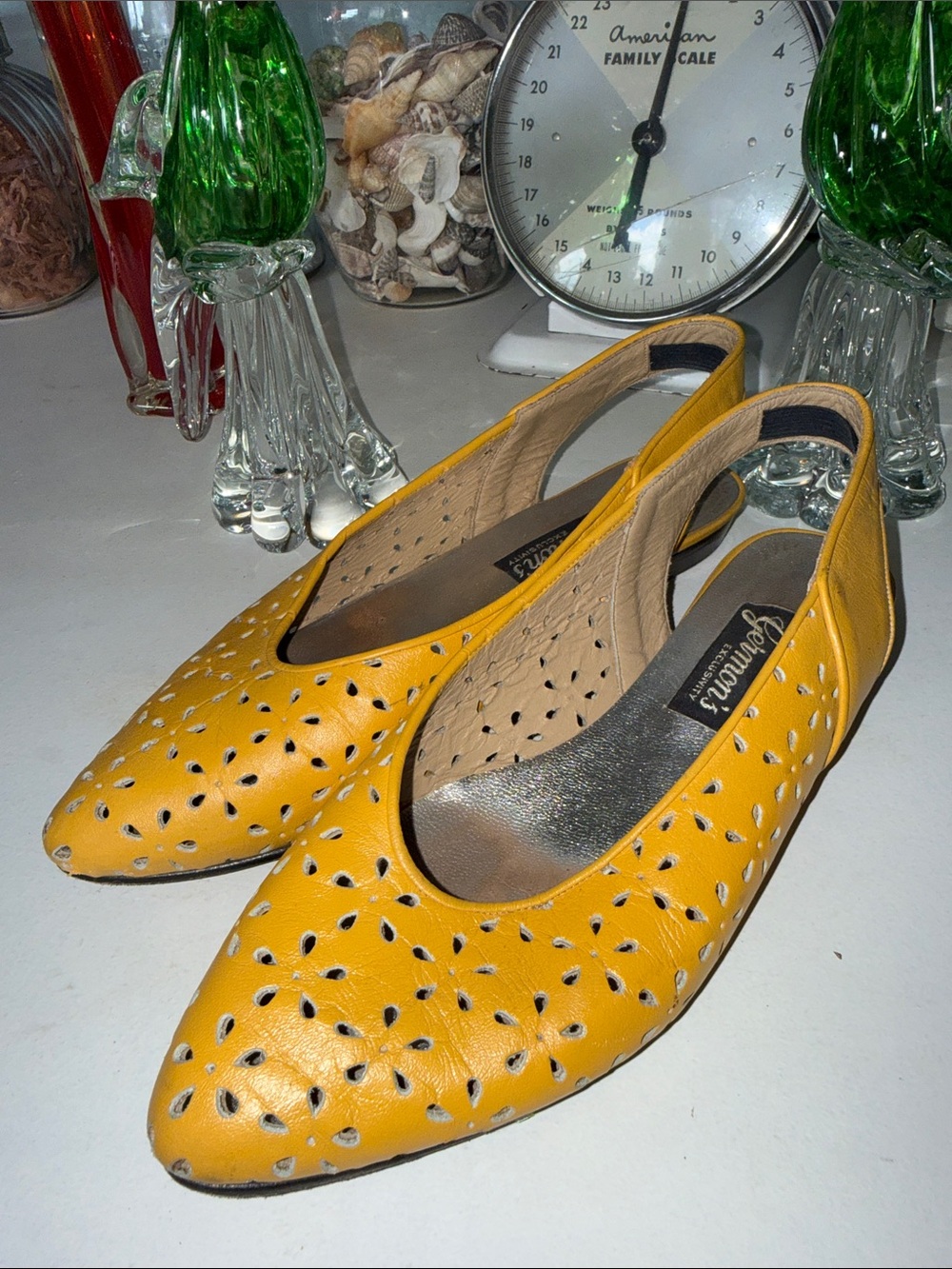 Vintage 1980s Germons Italian exclusivity shoes yellow leather slingback flats